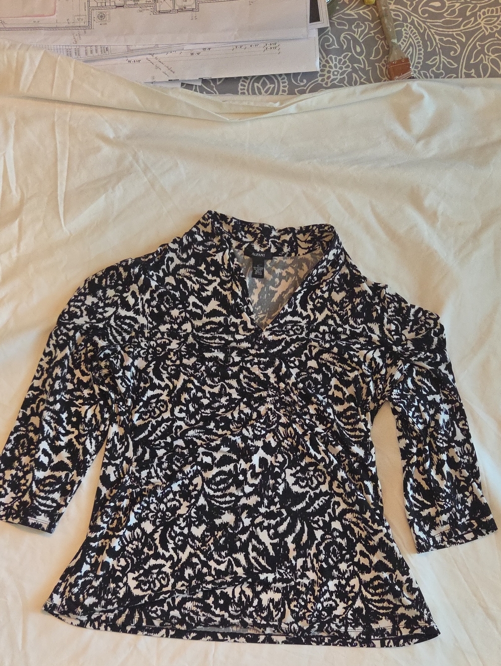 Alfani Black and White Printed Women's Blouse